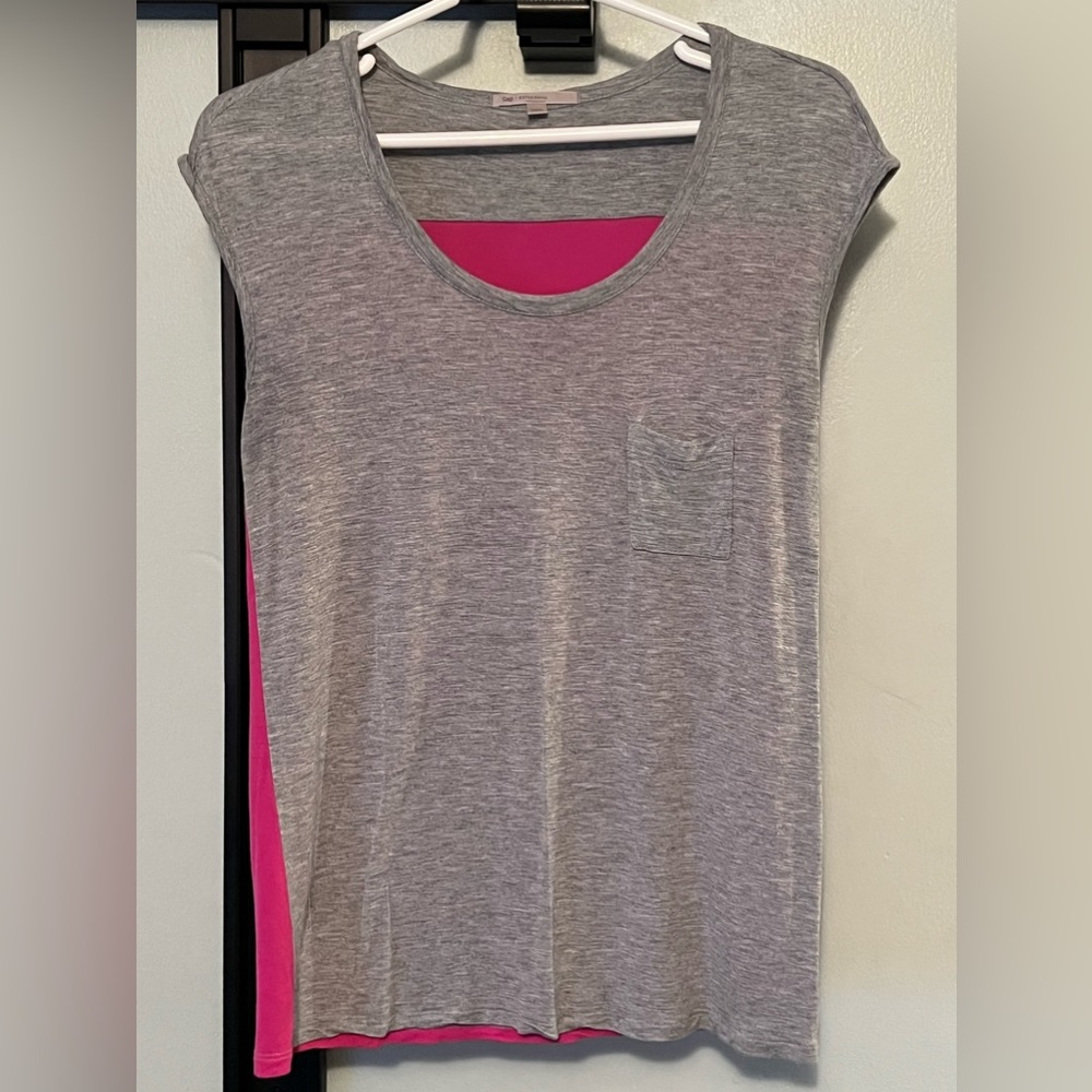 Womens extra small GAP T-shirt